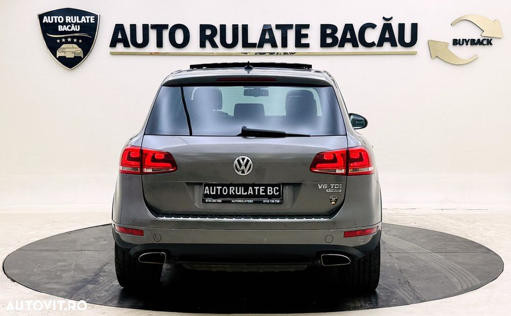 Volkswagen Touareg - 11