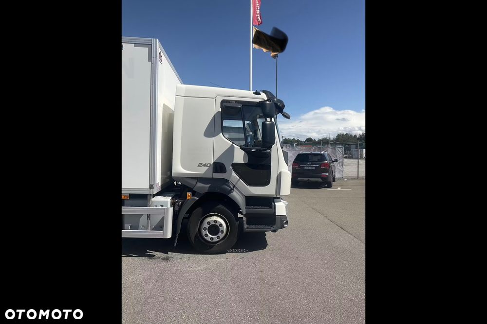 Volvo FL240 18EuroPalet Izoterma dmc 11.990 lub 14t lub 15,5t winda ZEPRO - 24
