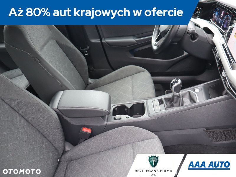 Volkswagen Golf Variant - 11