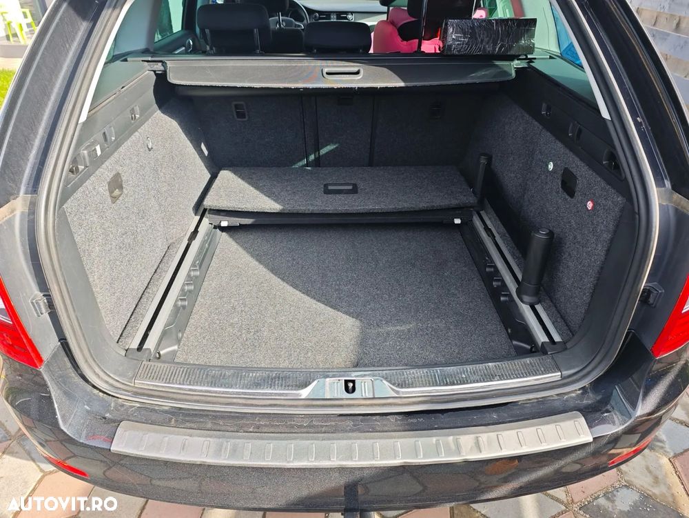 Skoda Superb 2.0 TDI DSG Exclusive - 29