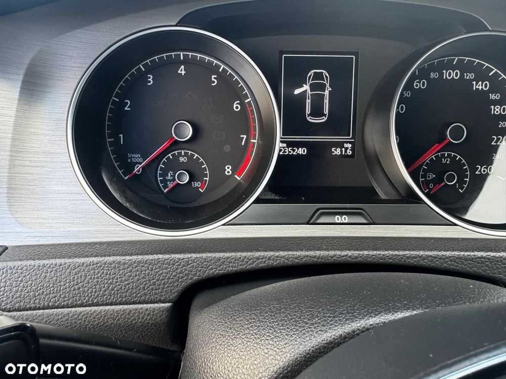 Volkswagen Golf 1.2 TSI BMT Comfortline - 17