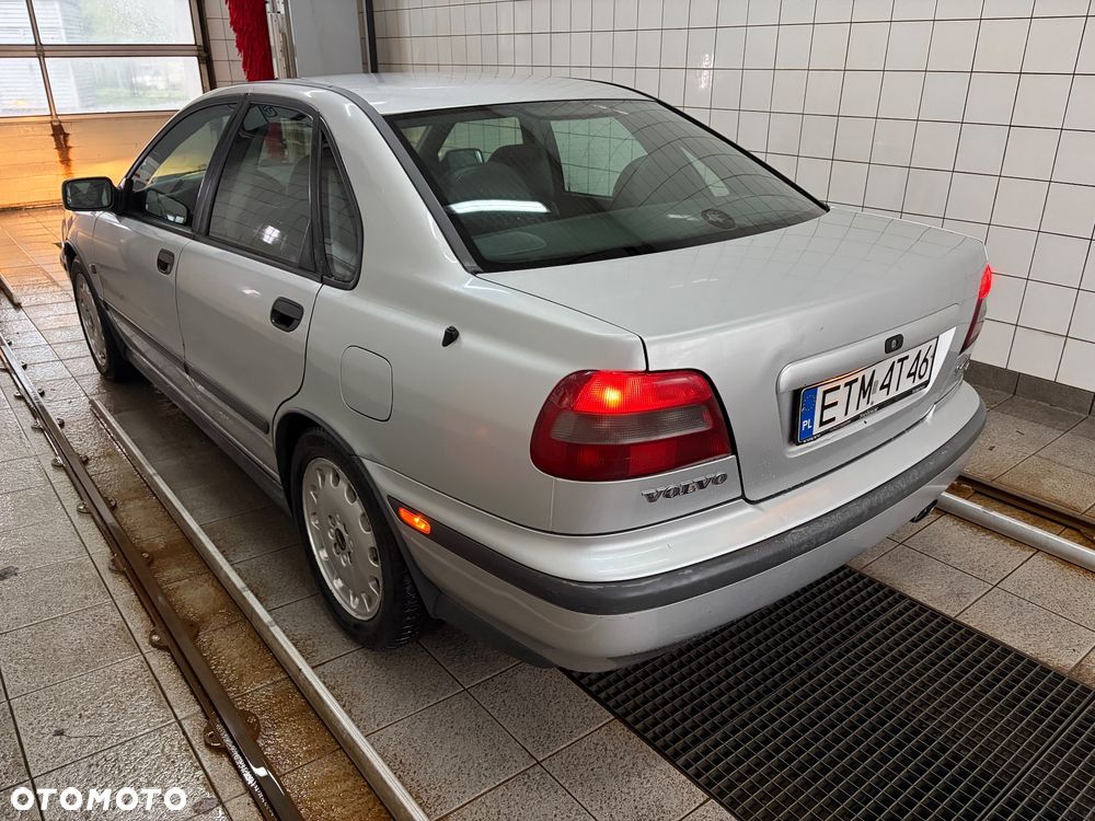 Volvo S40 - 1