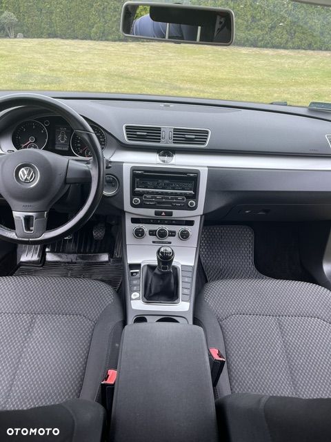 Volkswagen Passat 1.6 TDI Trendline Optimum - 2