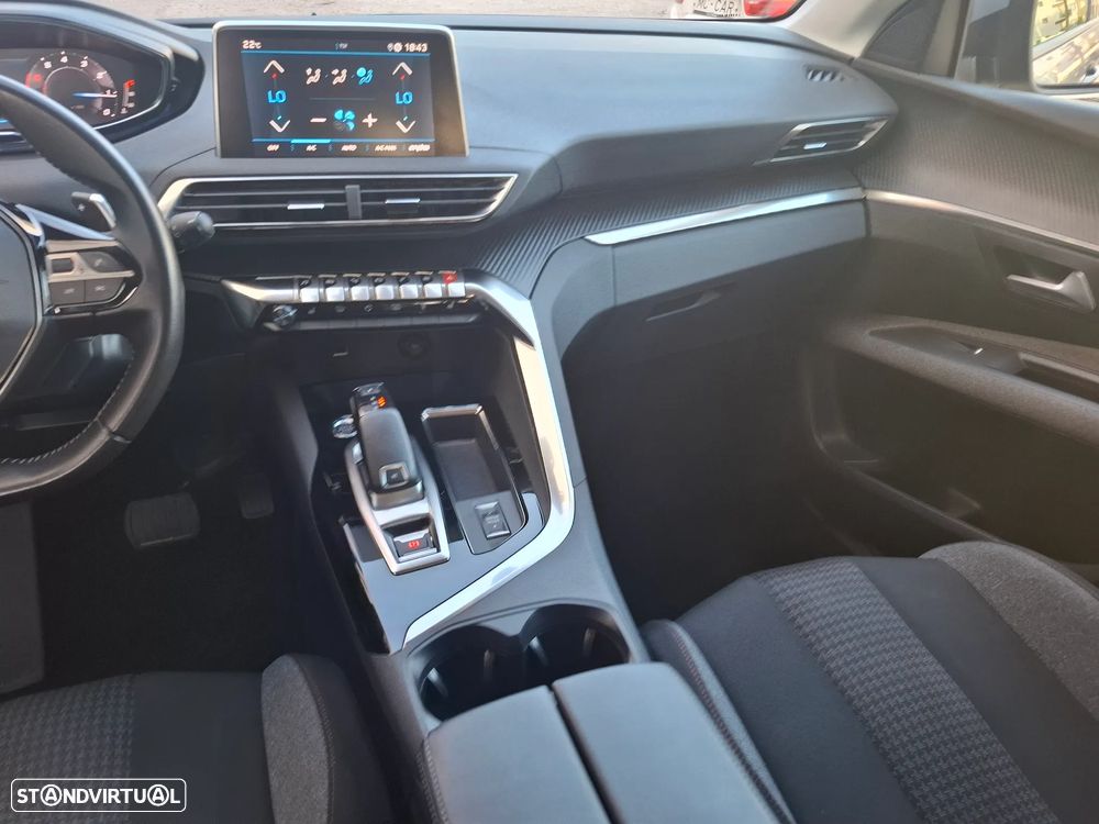 Peugeot 3008 PureTech 130 Stop & Start GPF EAT8 Active Business-Pack - 9