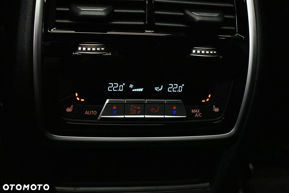 BMW X7 xDrive40d mHEV M Sport Edition sport - 33