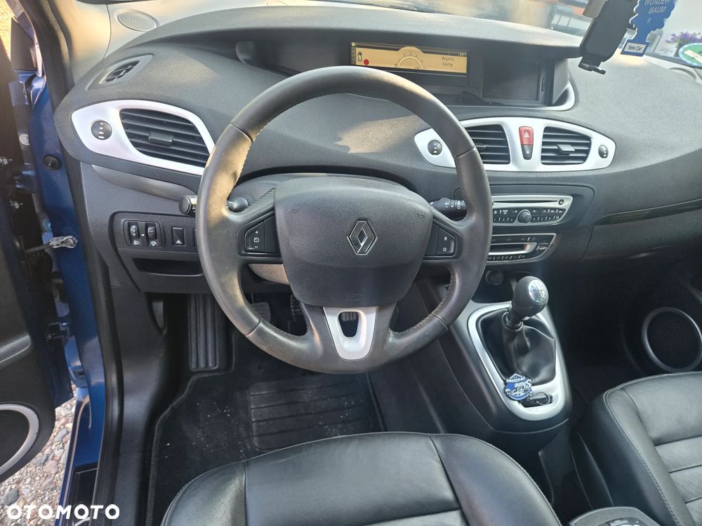 Renault Scenic dCi 130 FAP Bose Edition - 19