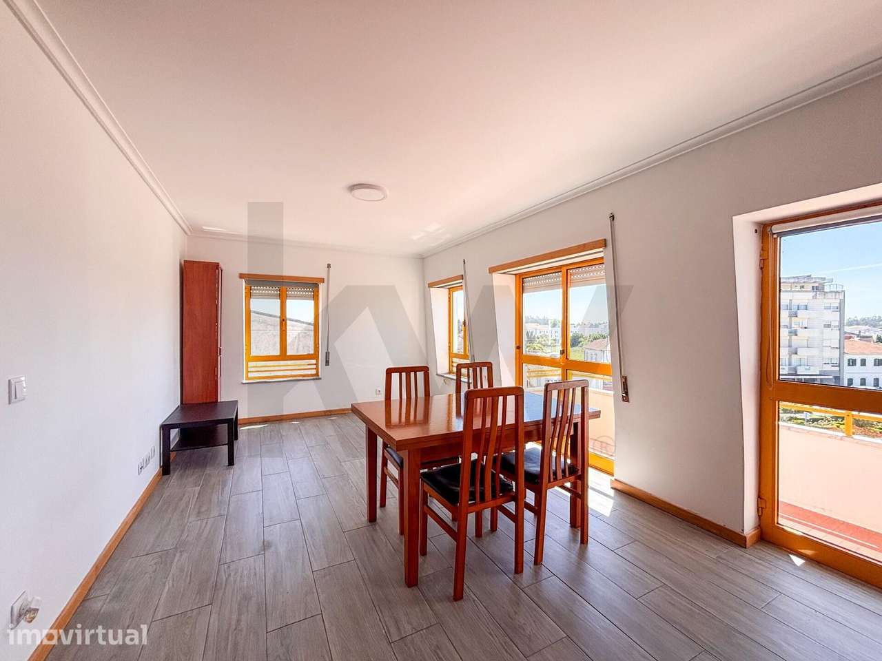 Apartamento T2 no Centro de Ovar – Excelente Localização e Luz Natural - Grande imagem: 4/15