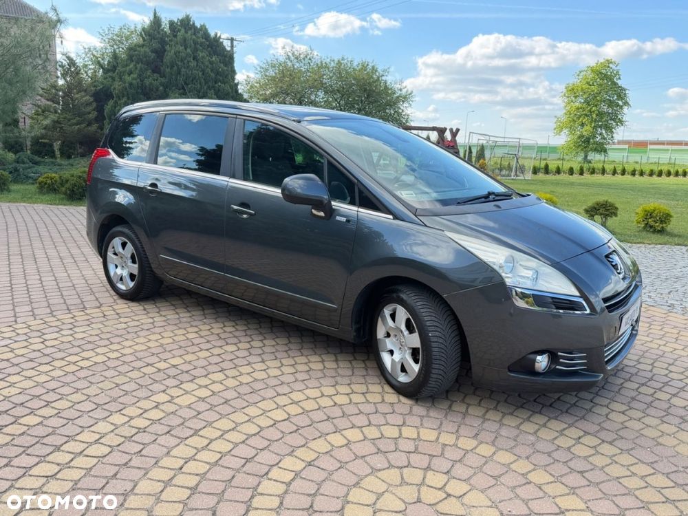 Peugeot 5008 - 5