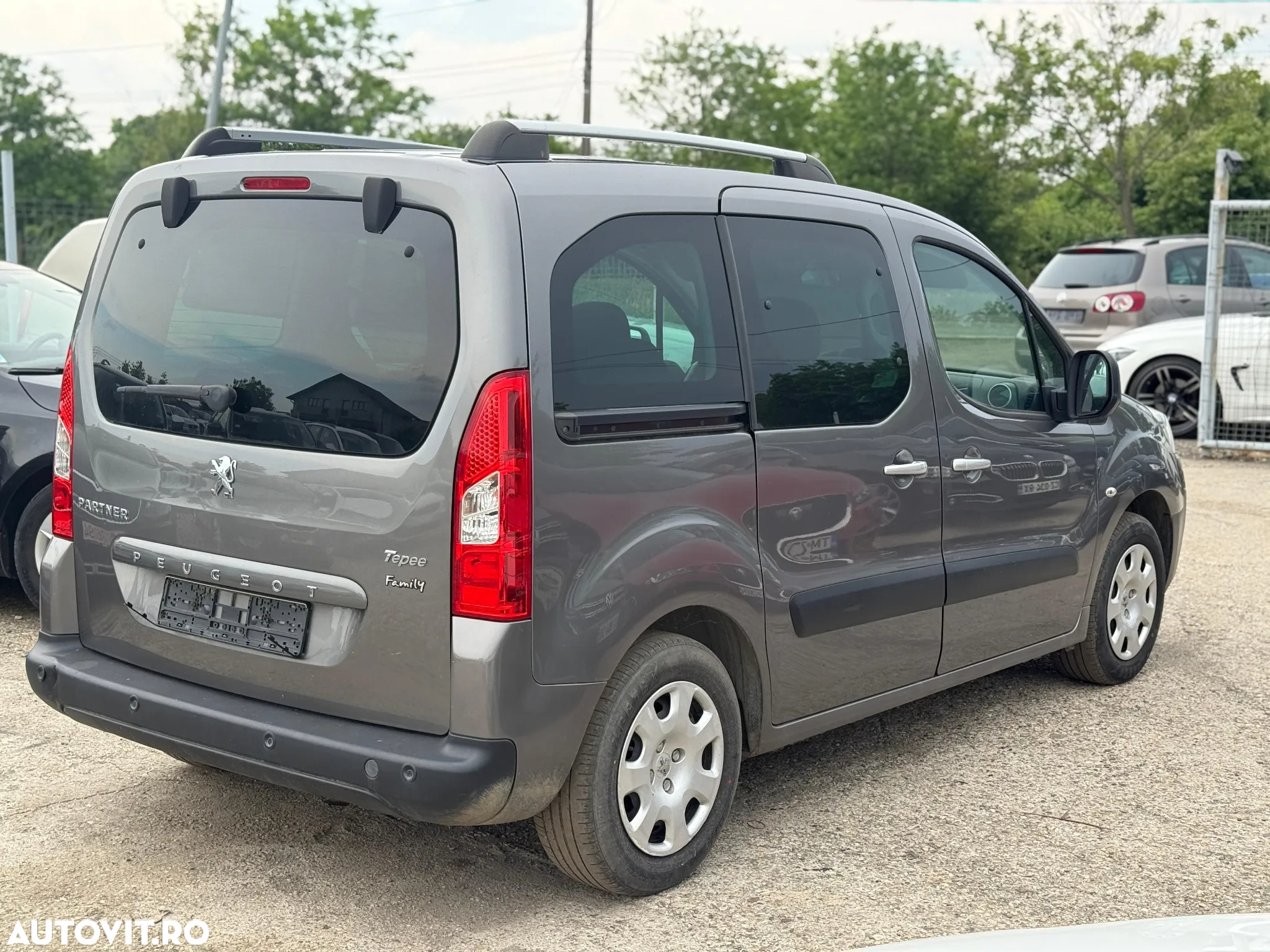 Peugeot Partner Tepee 110 Tendance mit Familien-Paket - 11