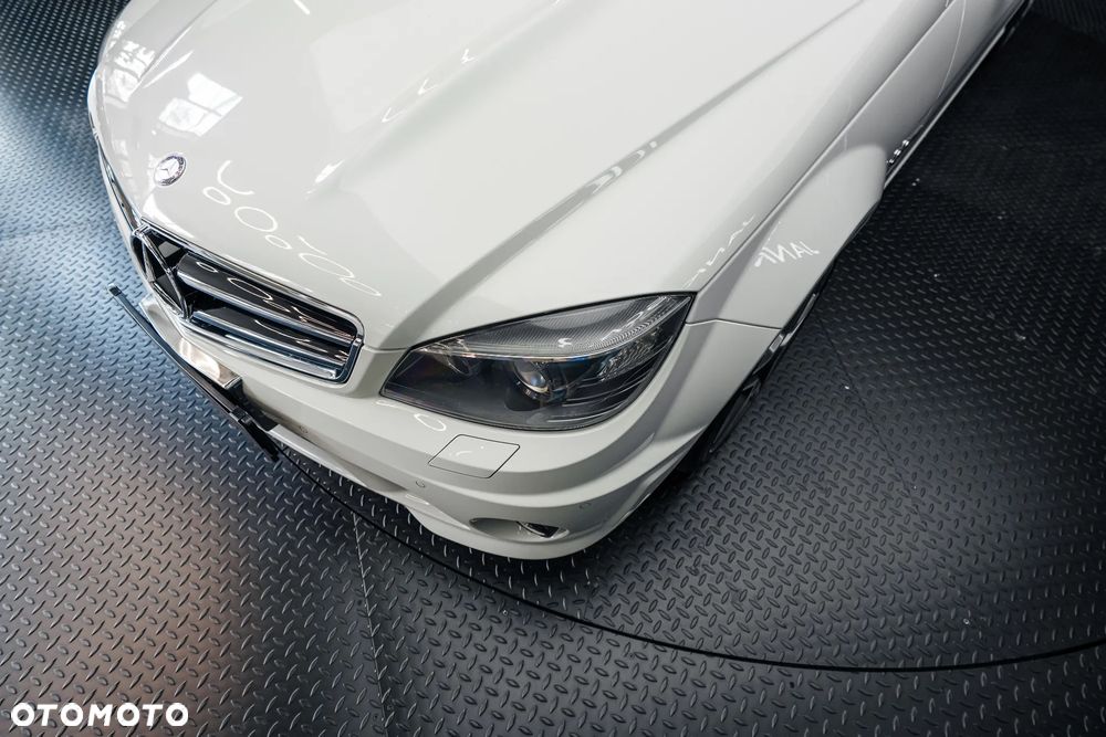 Mercedes-Benz Klasa C 63 AMG 7G-TRONIC - 19