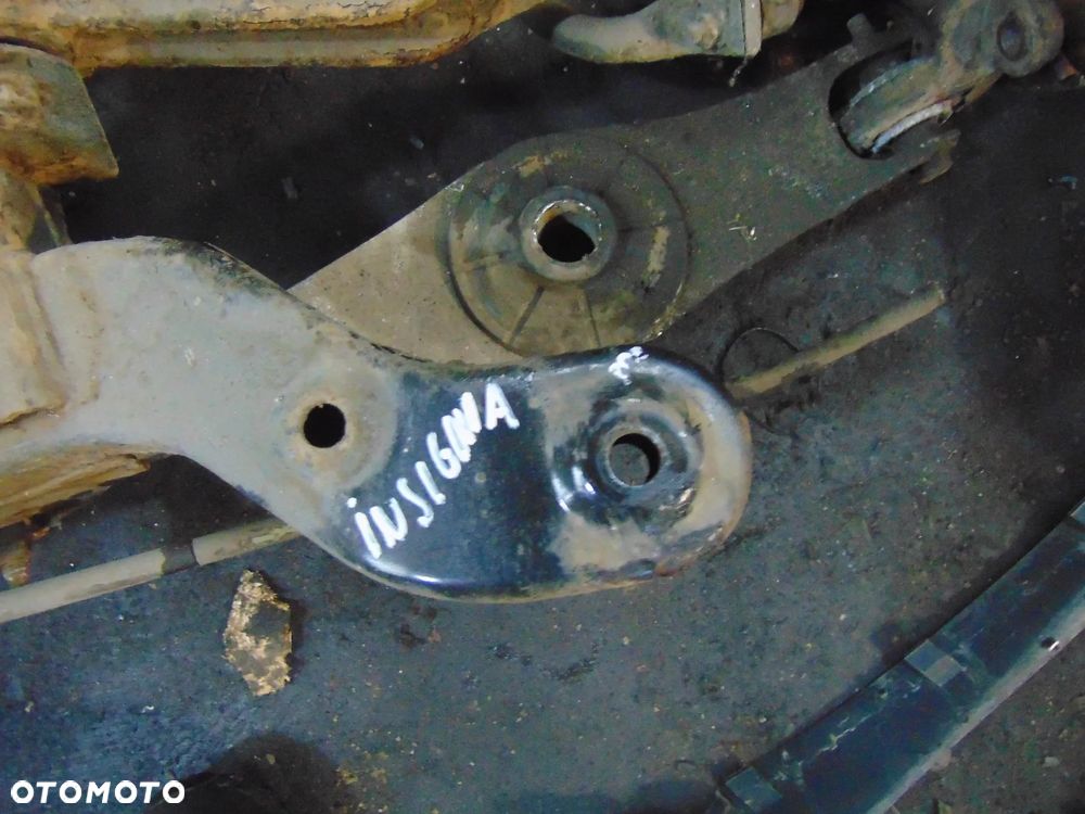 Belka tył opel insignia A