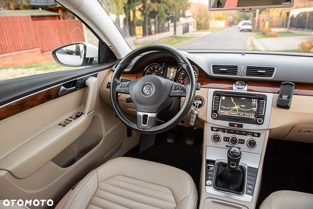 Volkswagen Passat Variant 1.4 TSI ACT (BlueMotion Technology) Highline - 30