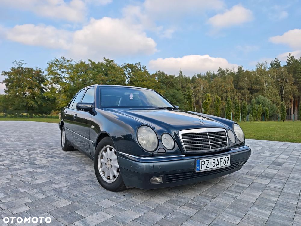 Mercedes-Benz Klasa E - 20