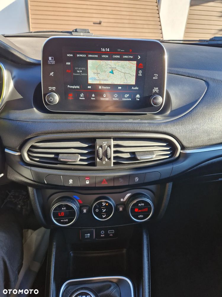 Fiat Tipo 1.4 T-Jet 16v Lounge EU6 - 16