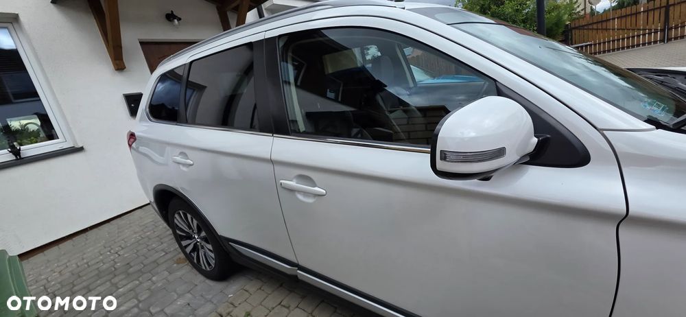 Mitsubishi Outlander 2.0 Instyle SDA 4WD CVT - 7