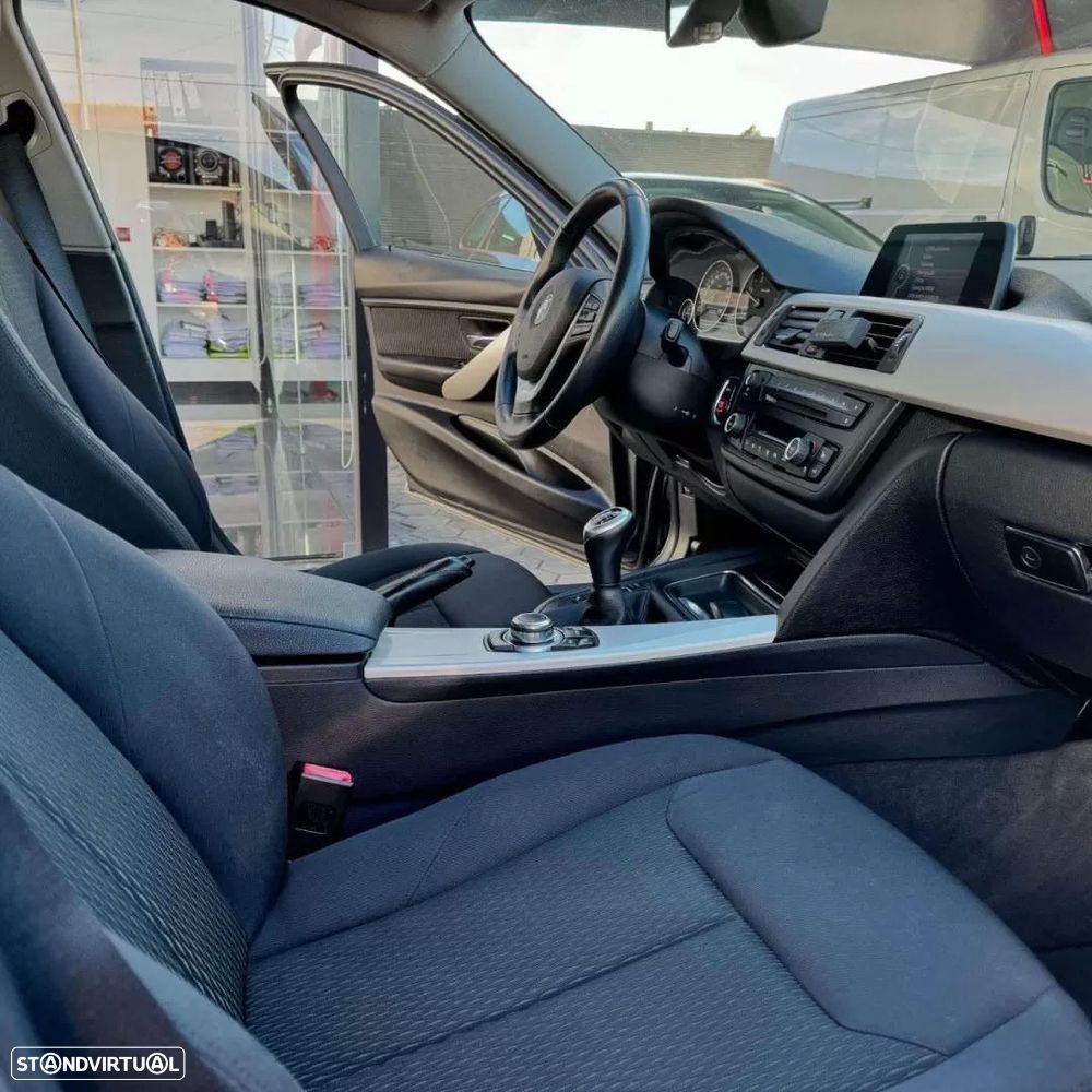 BMW 318 d Touring Navigation - 8