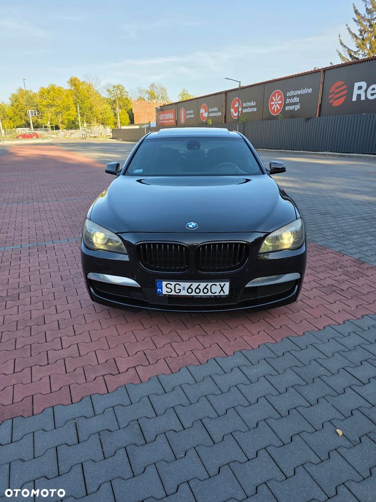 BMW Seria 7 740d xDrive - 17