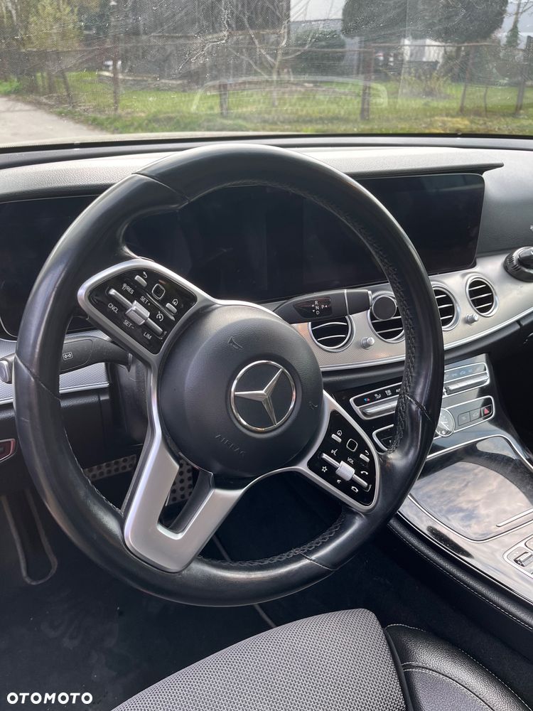 Mercedes-Benz Klasa E ver-200-d-9g--tronic - 9