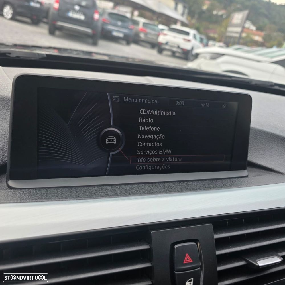 BMW 320 d Line Sport - 24