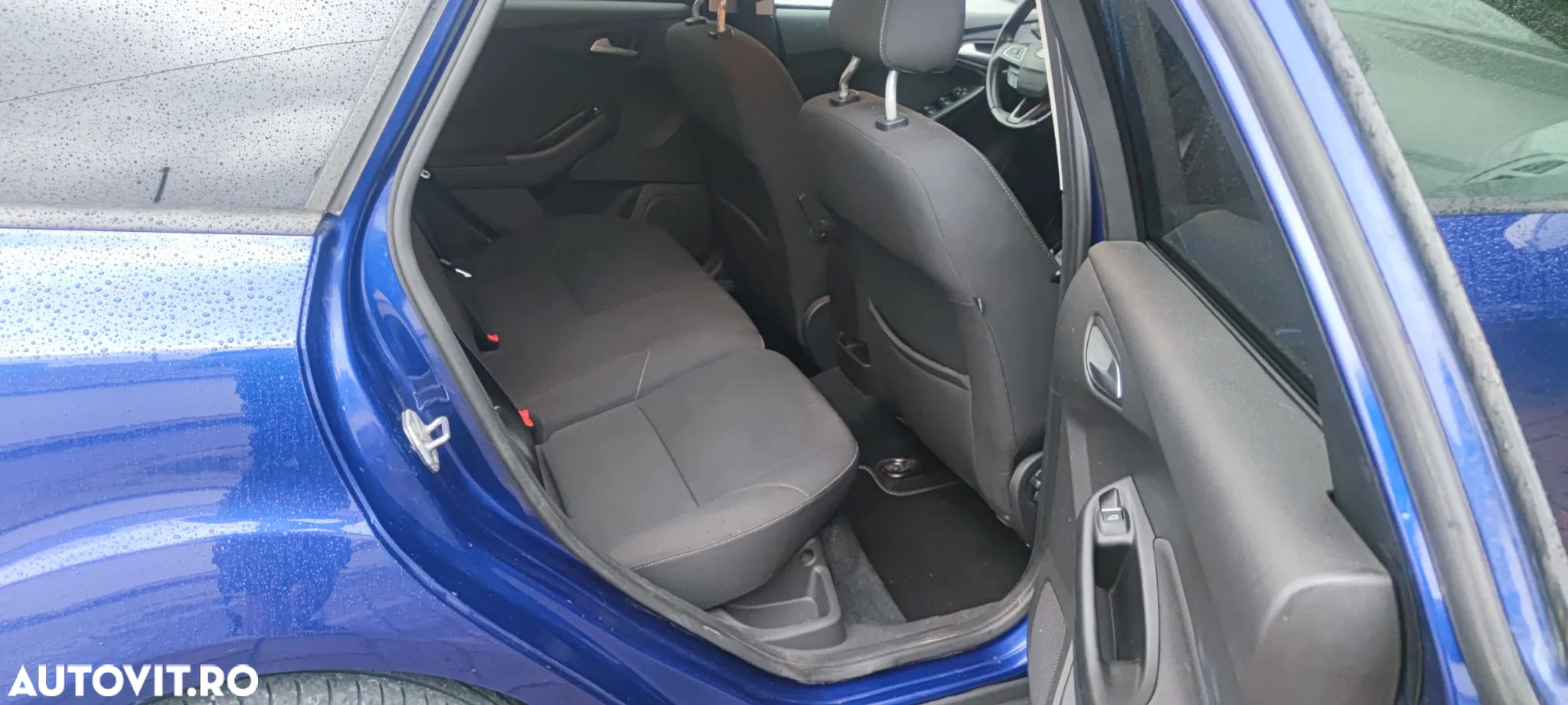Ford Focus - 11