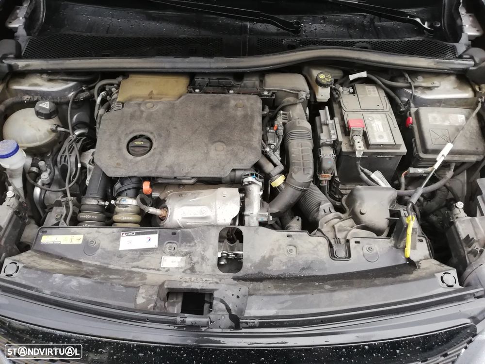 Peugeot 2008 1.5 BlueHDi Allure Pack EAT8 - 21