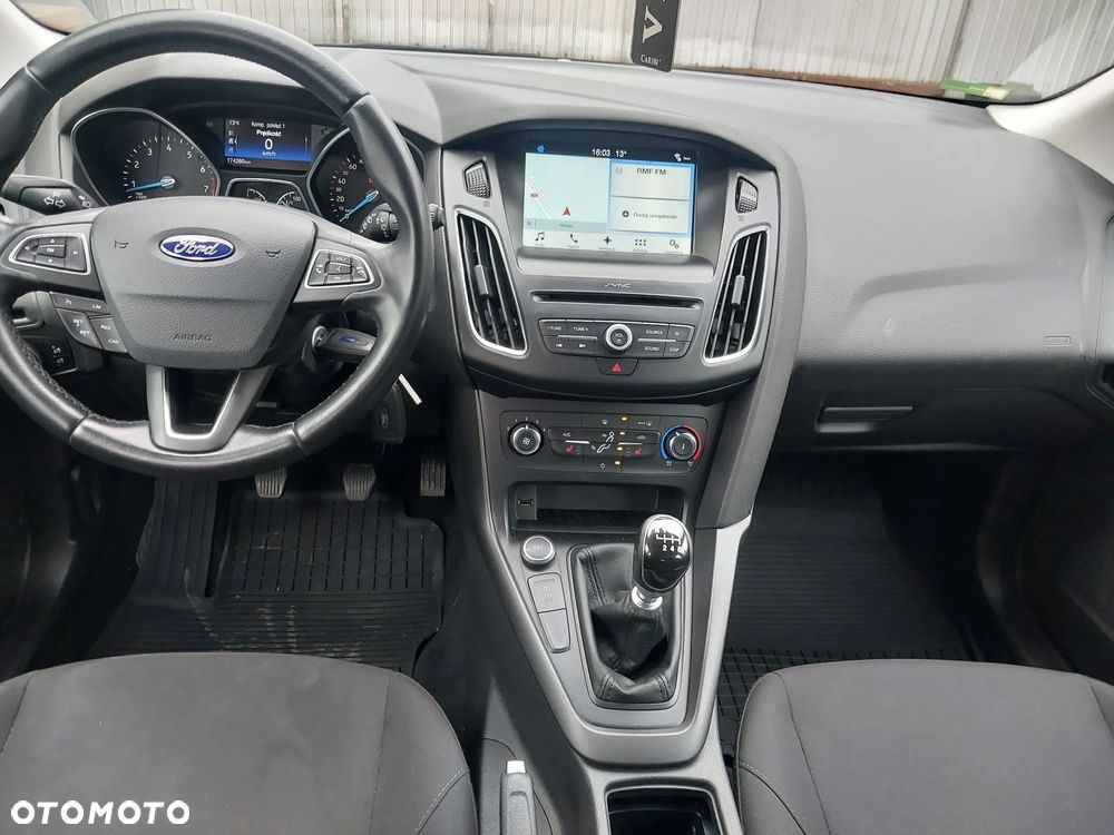 Ford Focus 1.0 EcoBoost Start-Stopp-System ST-LINE STYLE - 9