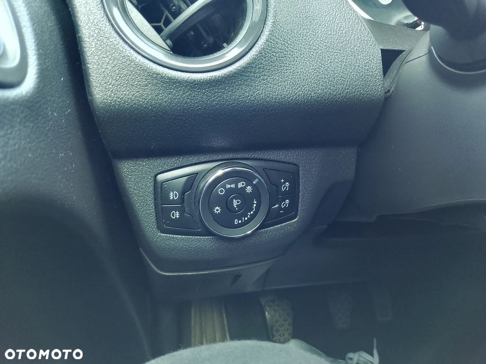 Ford Tourneo Courier 1.5 TDCi Titanium - 16