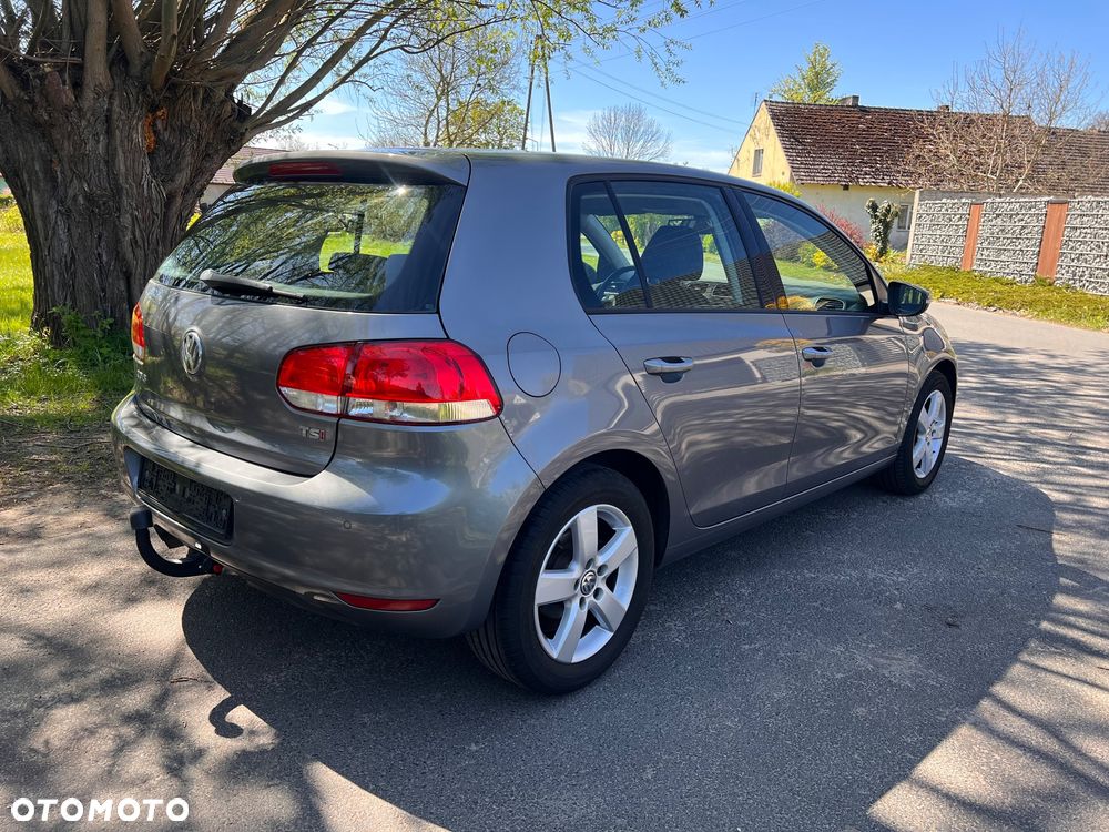 Volkswagen Golf 1.4 TSI Trendline DSG - 2