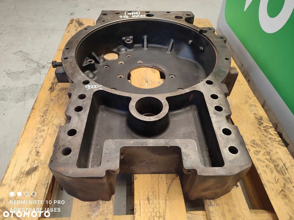 Obudowa koła zamachowego Fendt 926 - 6