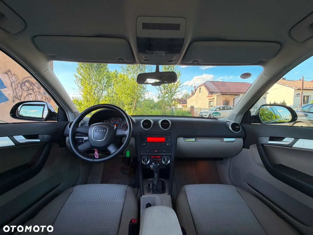 Audi A3 Sportback 1.4 TFSI Ambiente - 23
