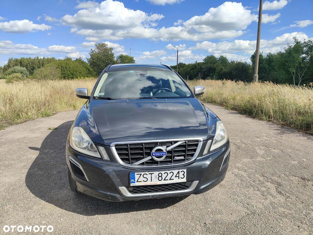 Volvo XC 60 D5 AWD R-Design - 4