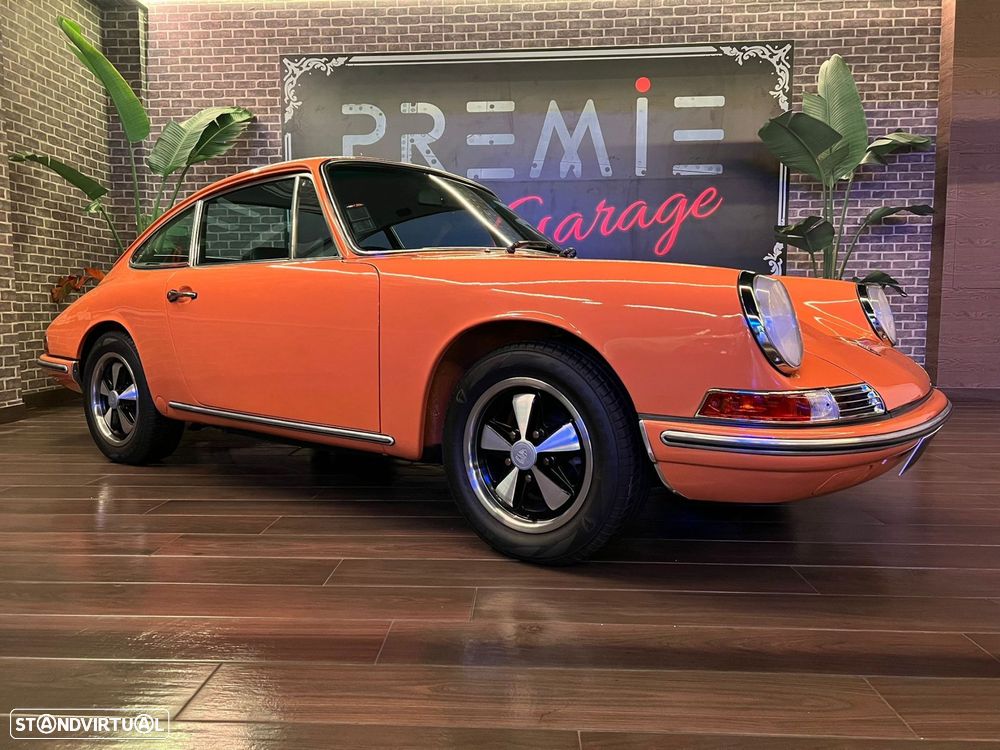 Porsche 911 Série F - 4