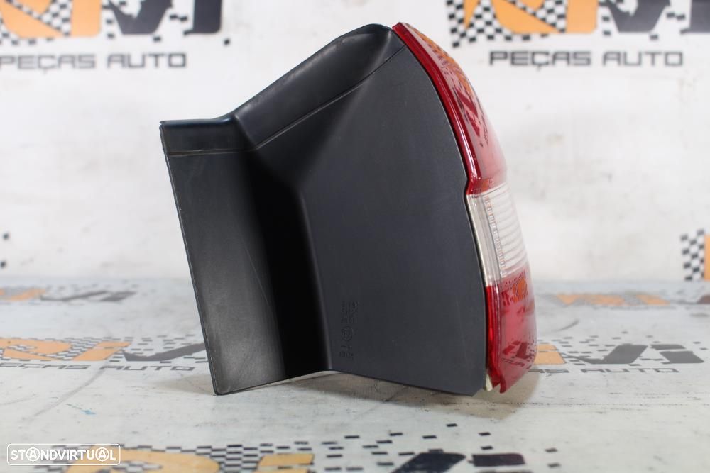 Farolim Direito Peugeot 308 Sw Ii  9678093880 / Carrinha Chassi Pendur - 3