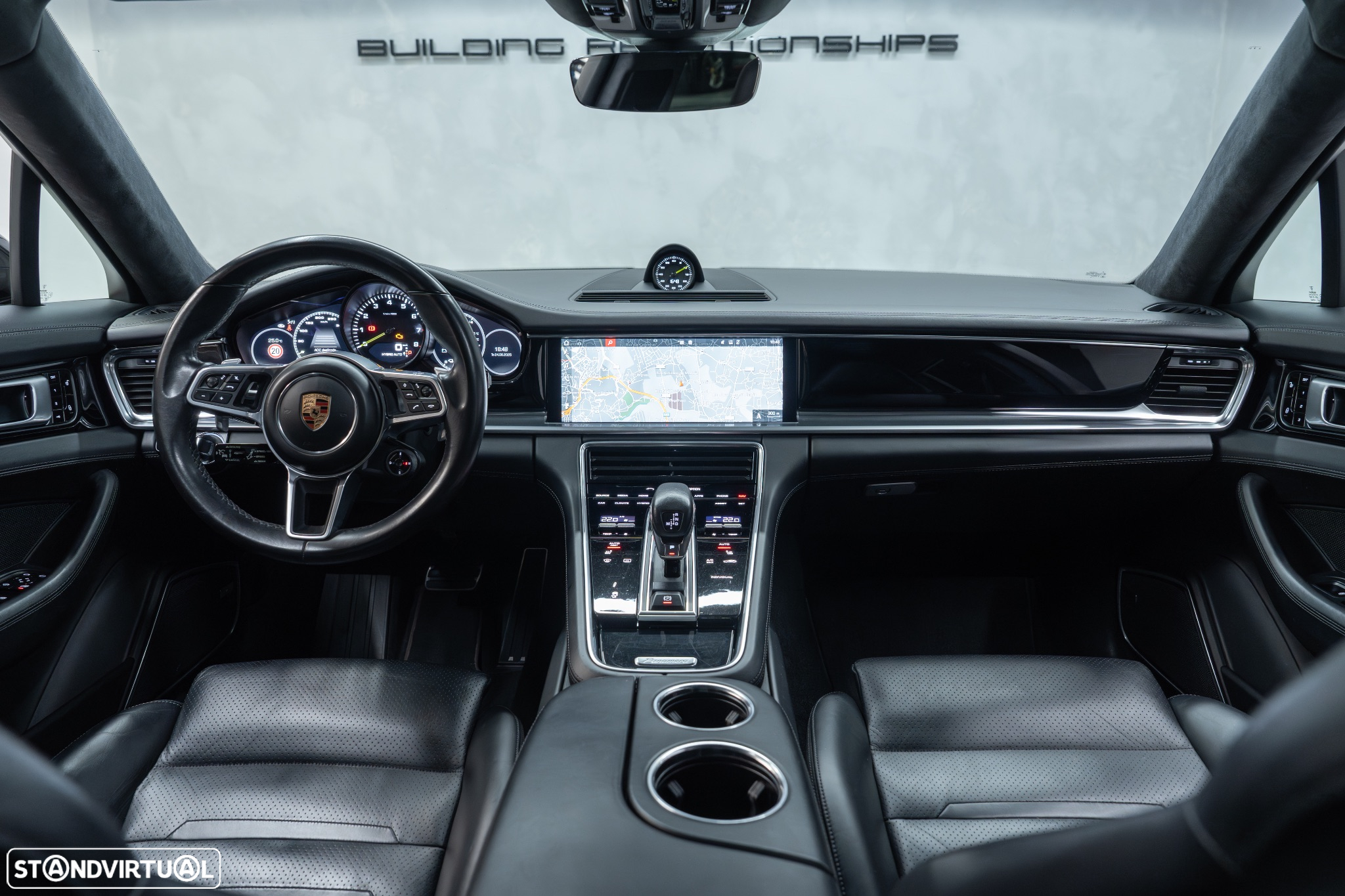 Porsche Panamera Sport Turismo 4 E-Hybrid - 17