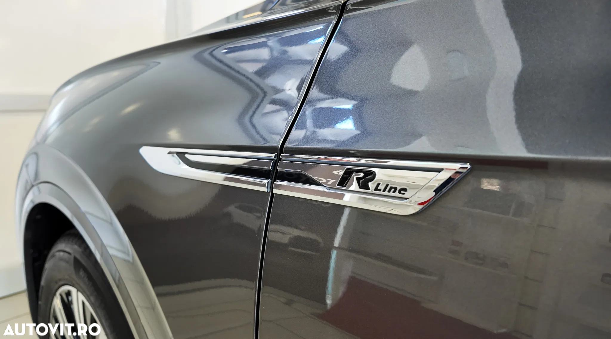 Volkswagen Touareg 3.0 V6 TDI 4Motion DPF Automatik R-Line - 11