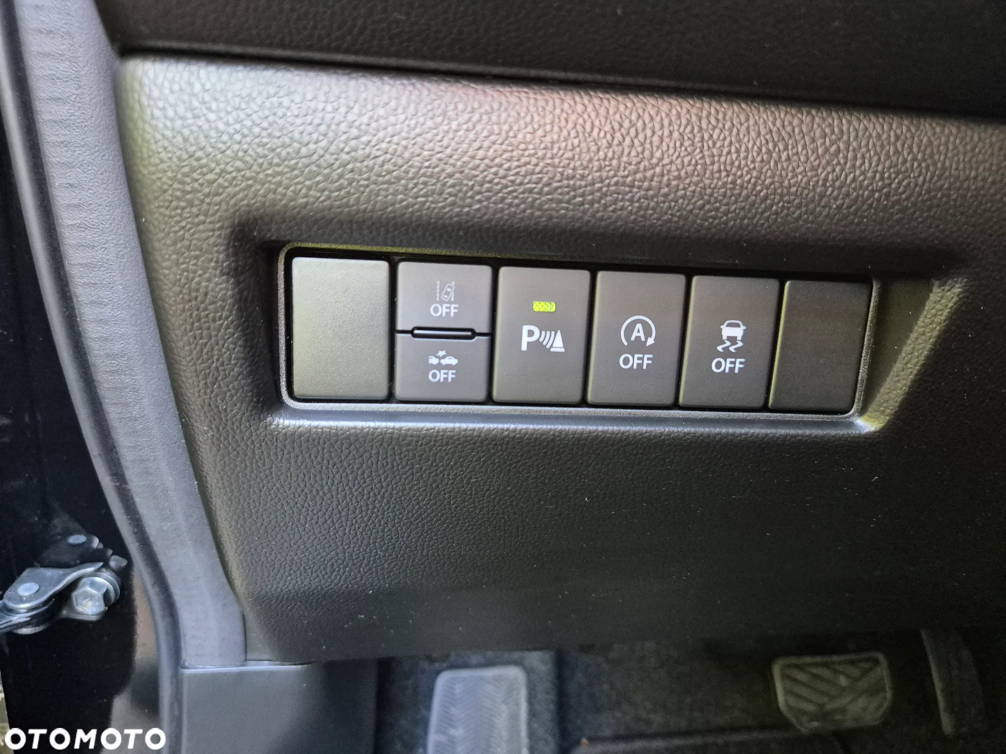 Suzuki Swift 1.2 Dualjet SHVS Premium CVT - 39