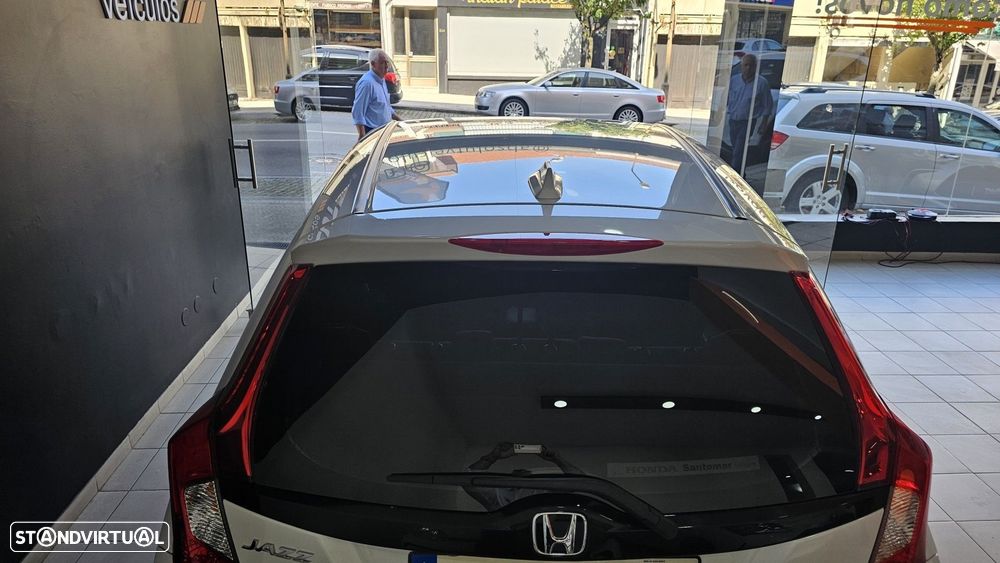 Honda Jazz 1.3 I-VTEC Eleg+Connect.CVT - 8