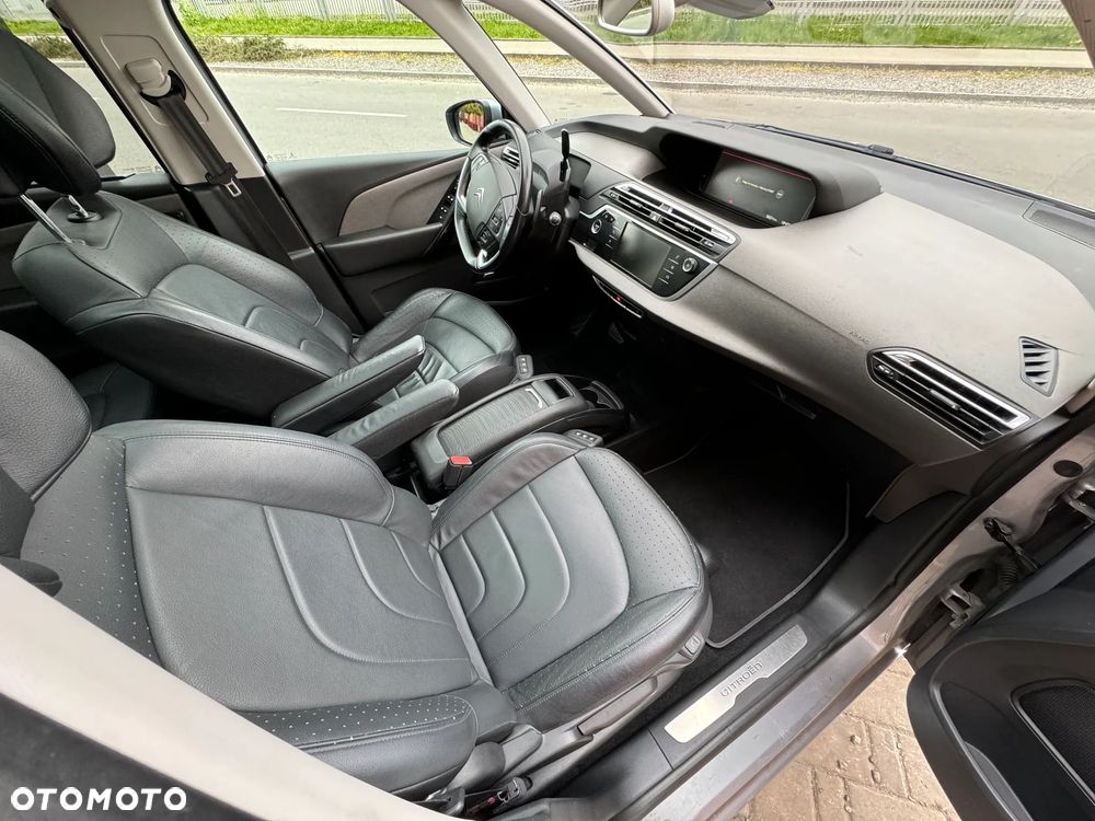 Citroën C4 Grand Picasso - 24
