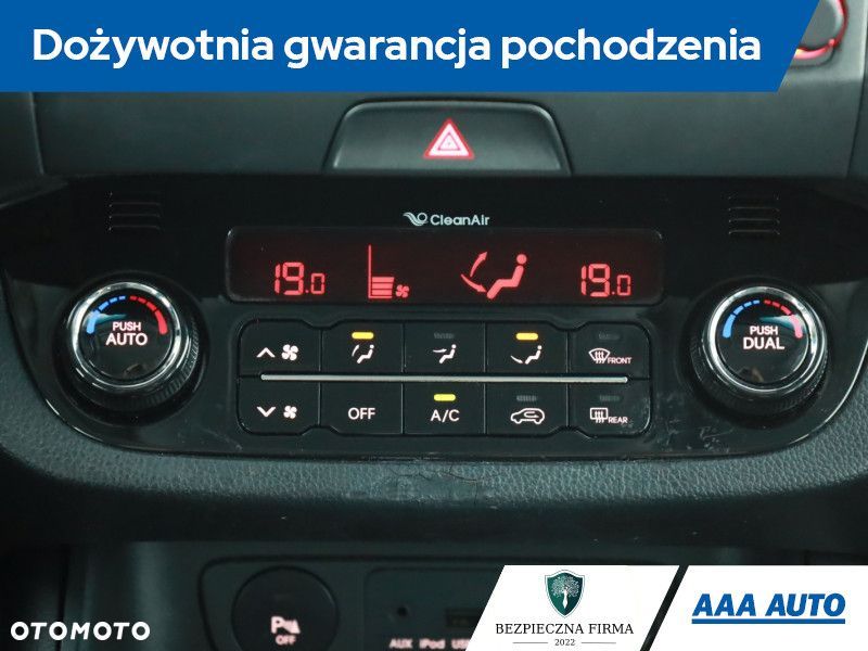 Kia Sportage - 12