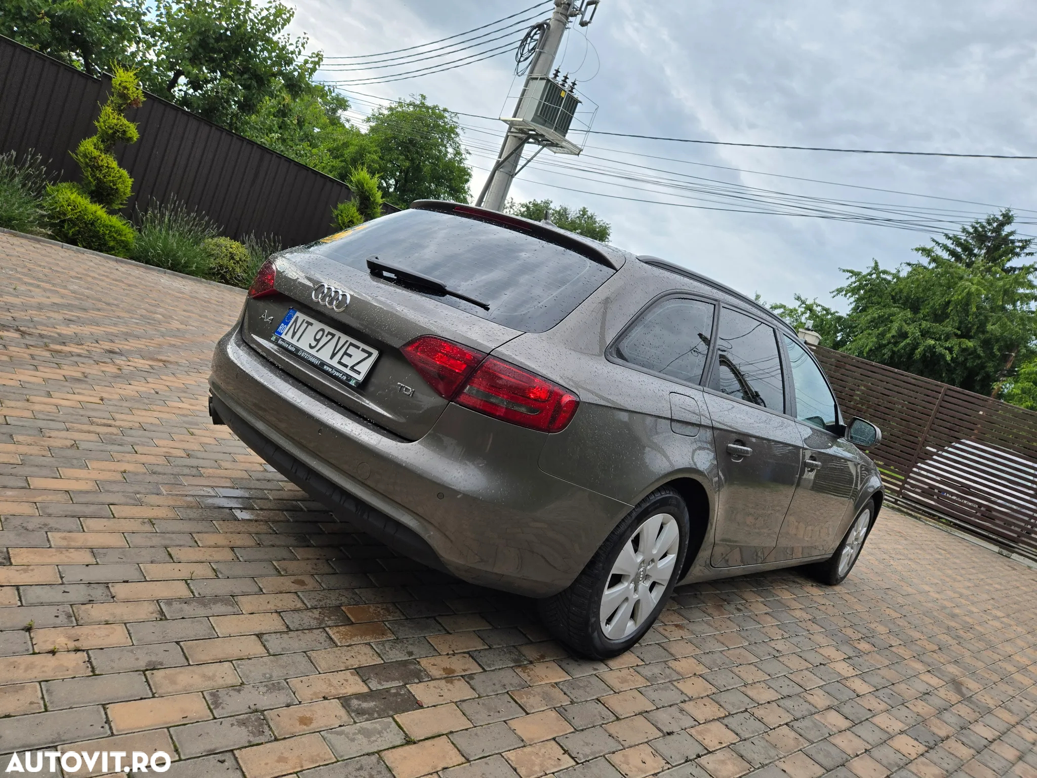 Audi A4 Avant 2.0 TDI DPF Attraction - 2
