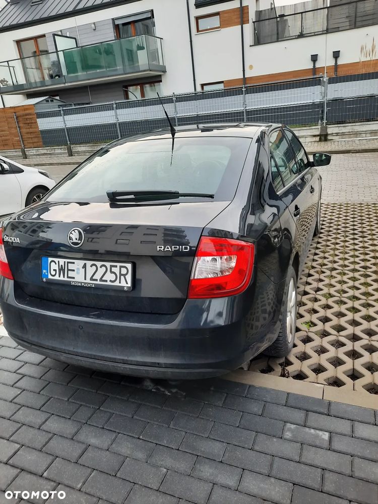 Skoda RAPID 1.2 TSI Active - 6