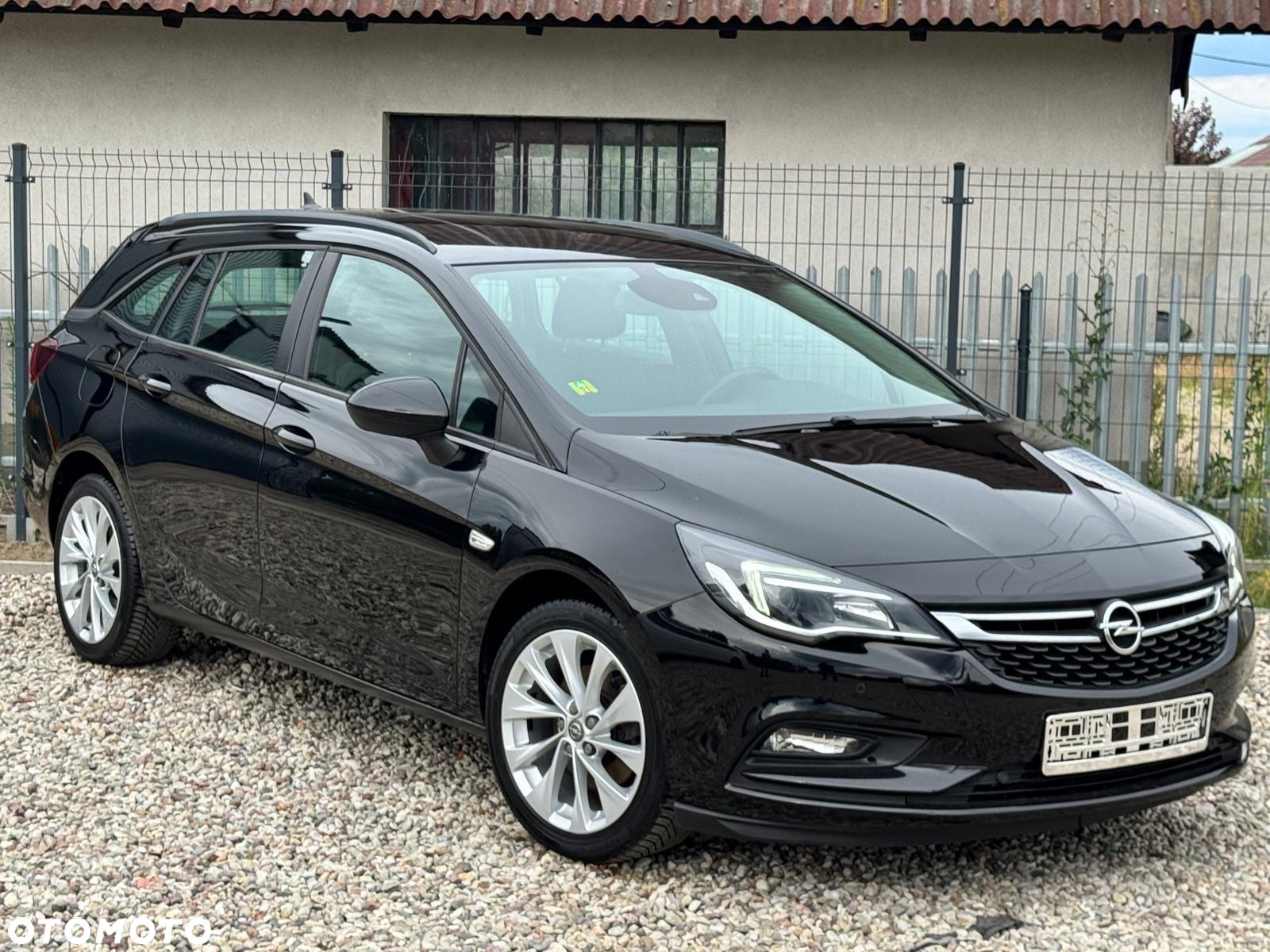 Opel Astra 1.6 D (CDTI) Start/Stop Sports Tourer Edition - 2