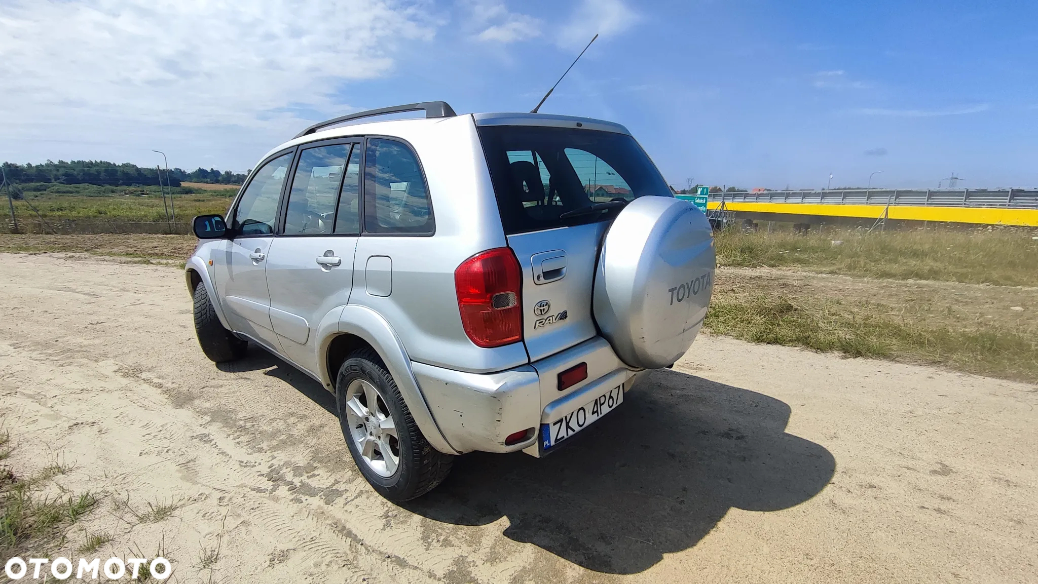 Toyota RAV4 - 10