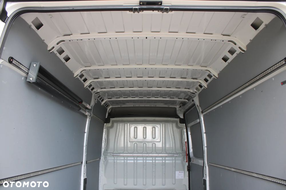 Peugeot Boxer - 32