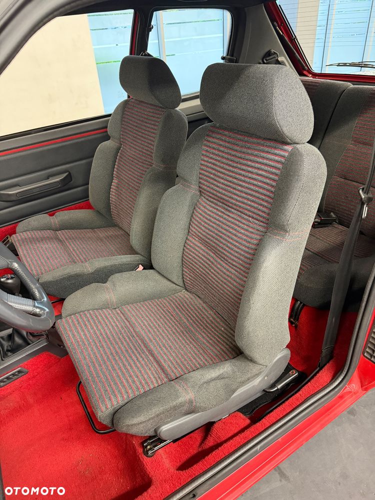 Peugeot 205 - 15