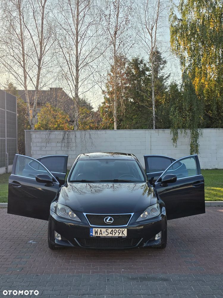 Lexus IS - 8