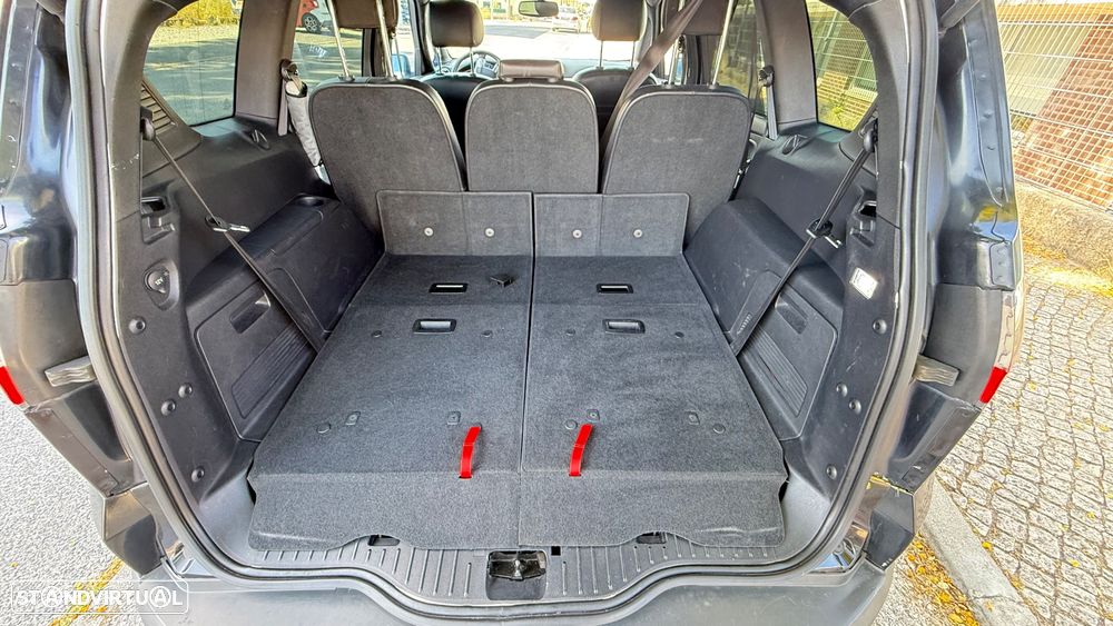 Ford S-Max 2.0 TDCi Titanium 7L - 8