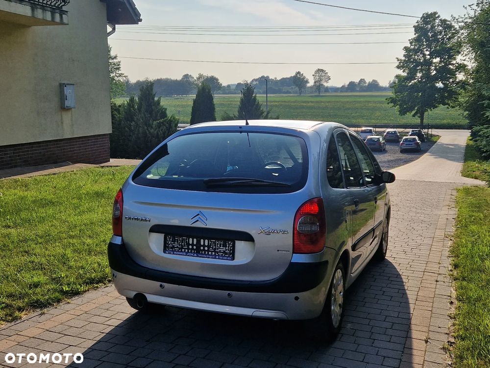 Citroën Xsara 1.6 16V Confort - 10