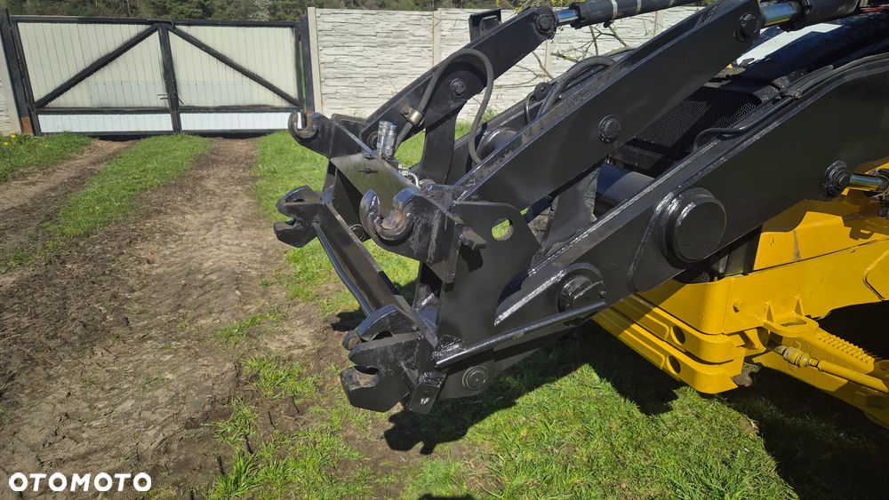 Caterpillar 428E - 12