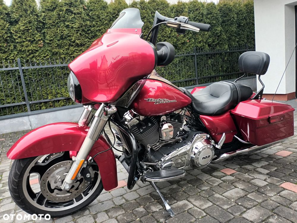 Harley-Davidson Touring Street Glide - 13